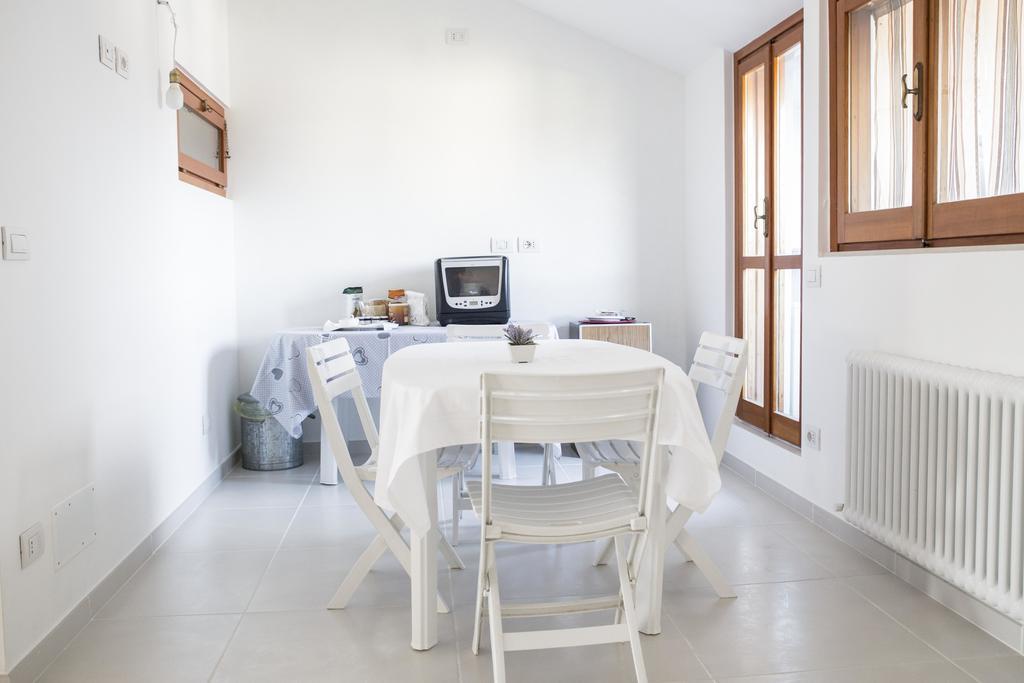 Bed and Breakfast Bianco Nuvola Montecchio  Экстерьер фото